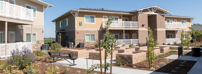 Mission Court Apartments - Tulare